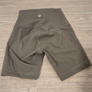 Lululemon High Rise 4" Short Leggings - Size 0